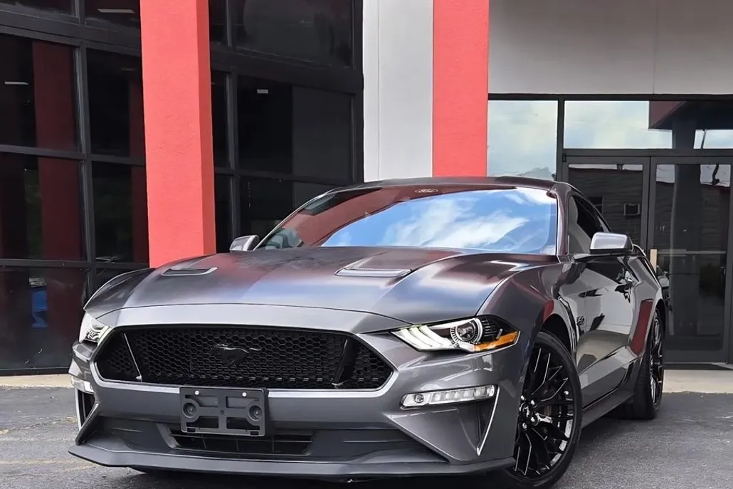 2021 Ford Mustang GT Premium photo 1