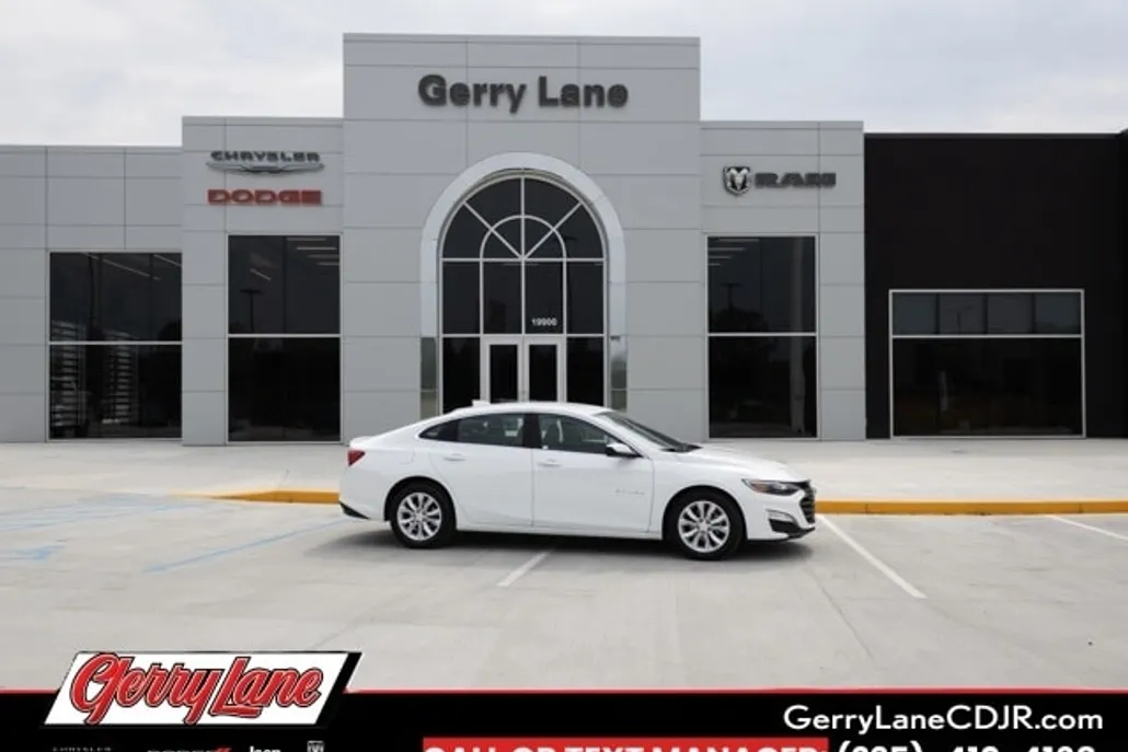 2023 Chevrolet Malibu 1LT photo 1
