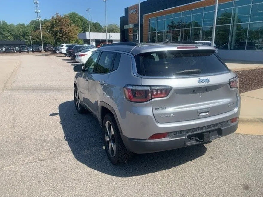 2018 Jeep Compass Latitude photo 1