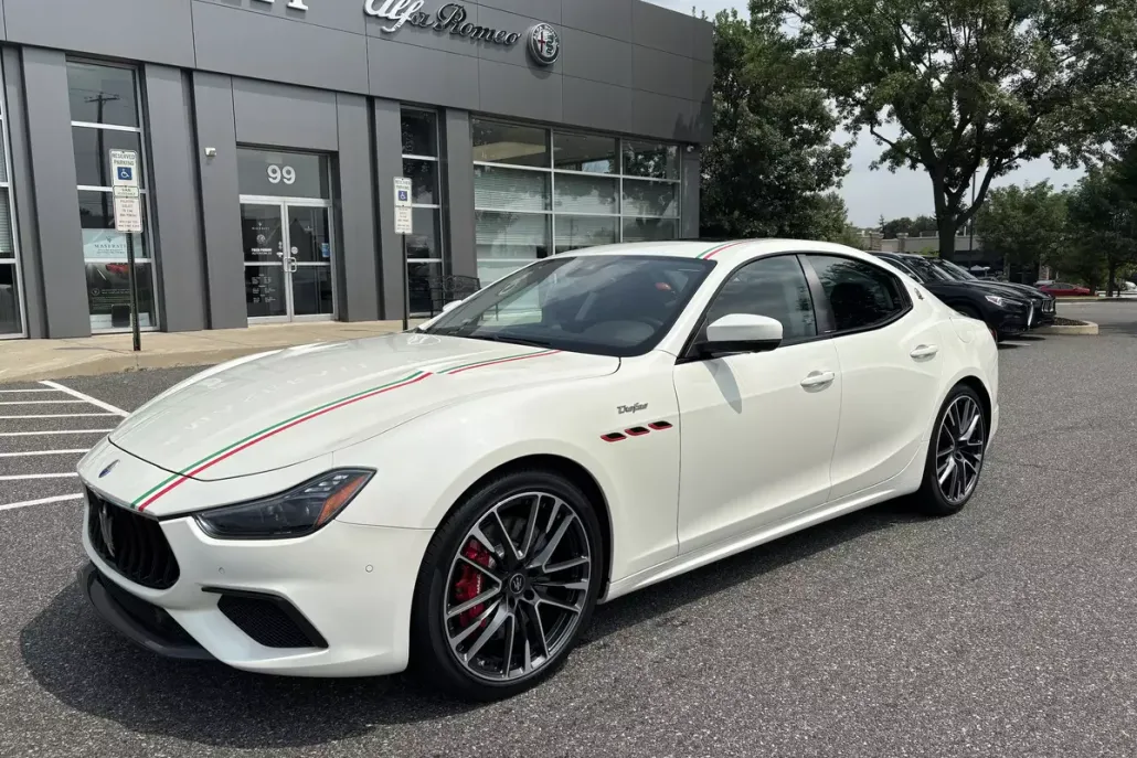 2021 Maserati Ghibli Trofeo photo 1