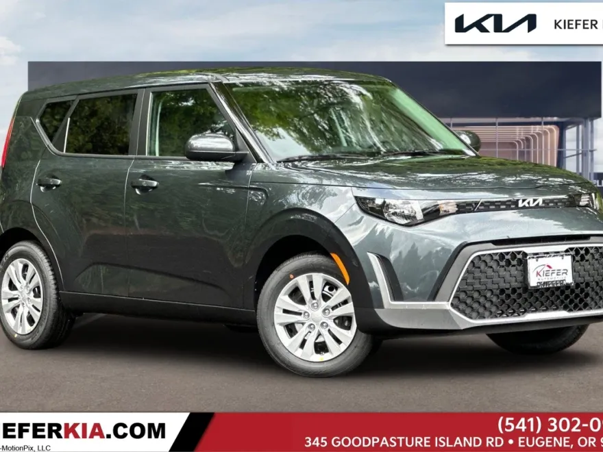 2025 Kia Soul LX photo 1
