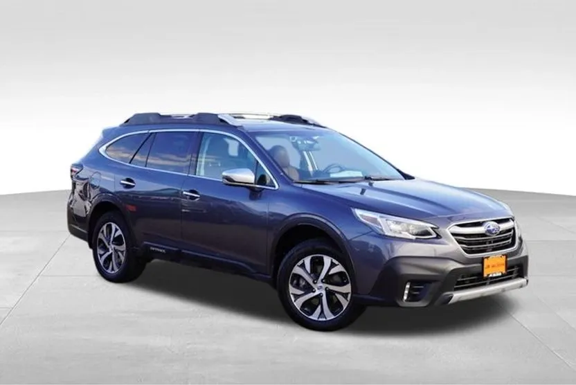 2020 Subaru Outback Touring XT photo 1