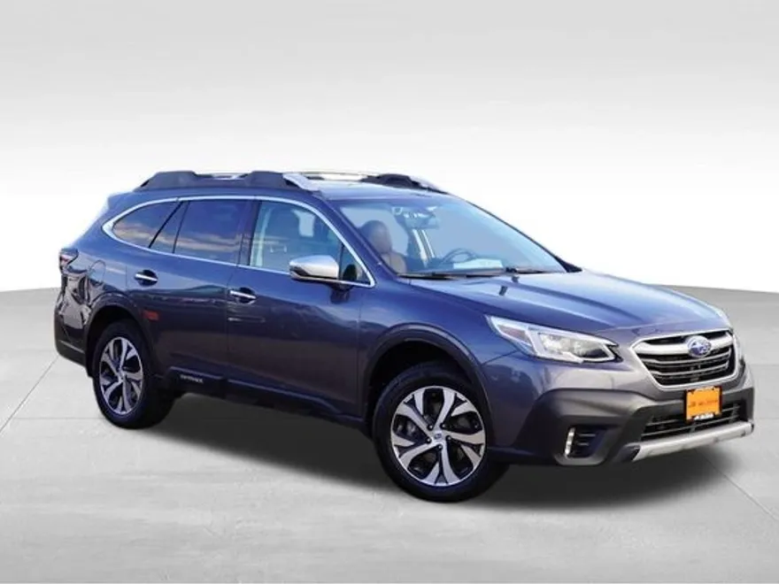 2020 Subaru Outback Touring XT photo 1