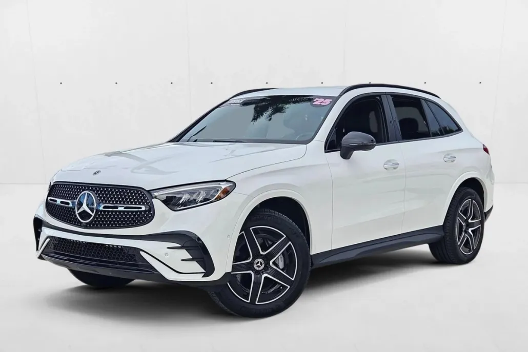 2025 Mercedes Benz GLC 4MATIC photo 1