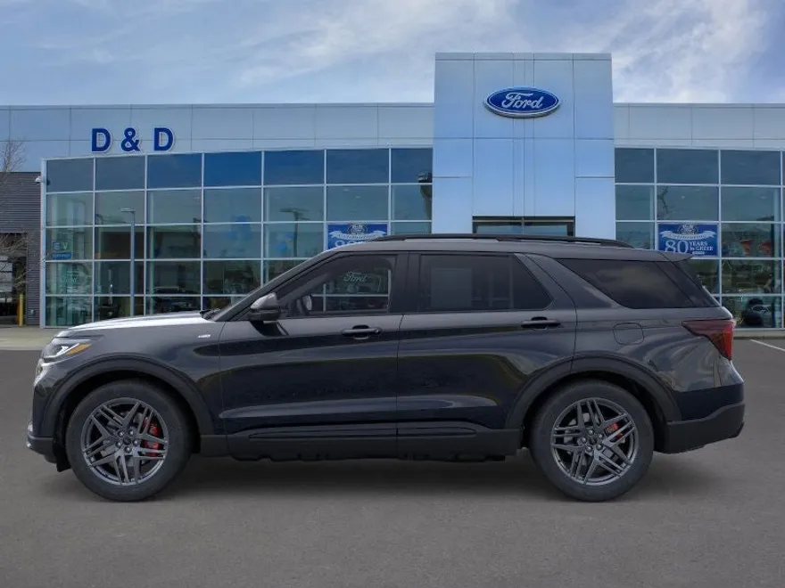 2025 Ford Explorer ST-Line photo 1