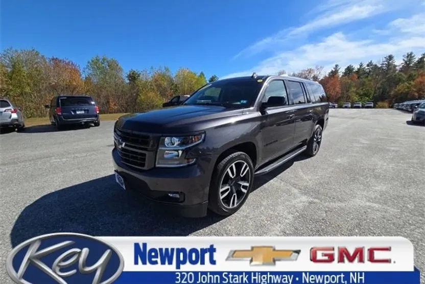 2018 Chevrolet Suburban LT photo 1