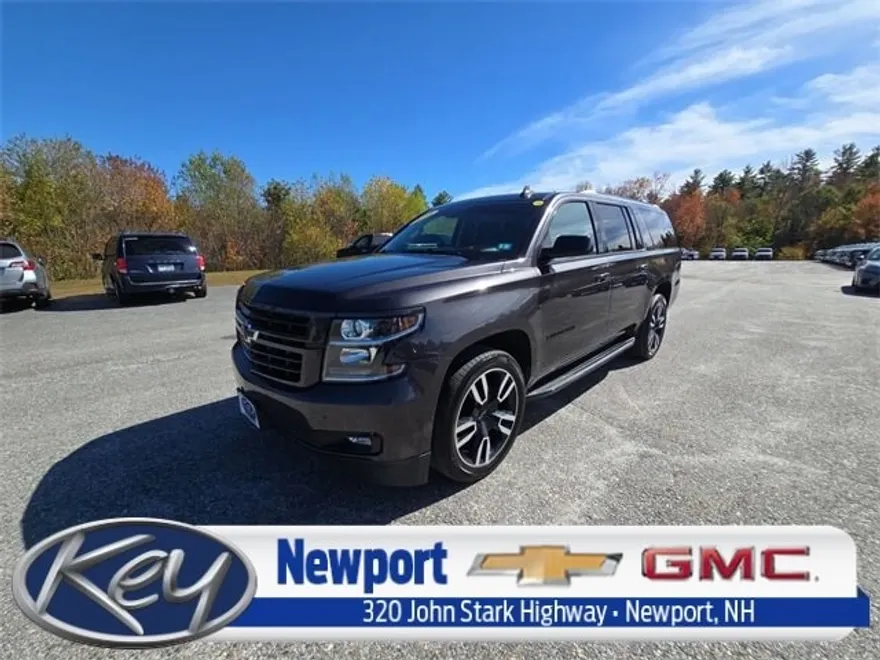 2018 Chevrolet Suburban LT photo 1