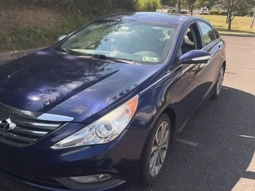 2014 Hyundai Sonata SE photo 1