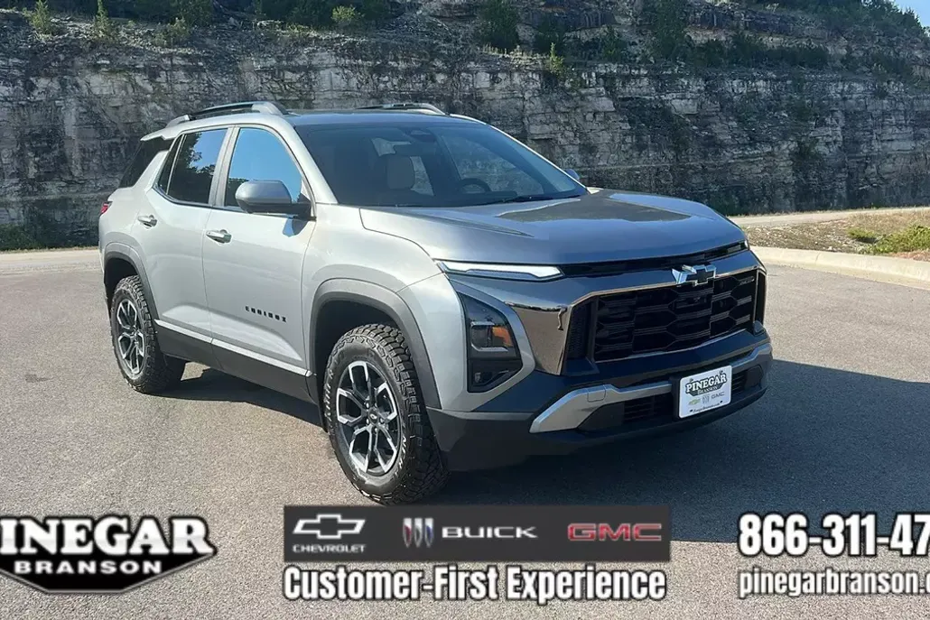 2026 Chevrolet Equinox ACTIV photo 1