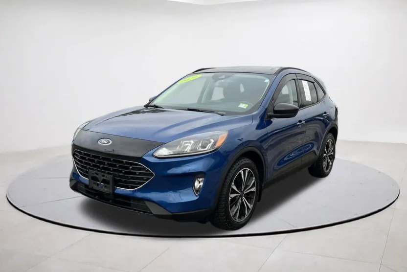 2022 Ford Escape SEL photo 1