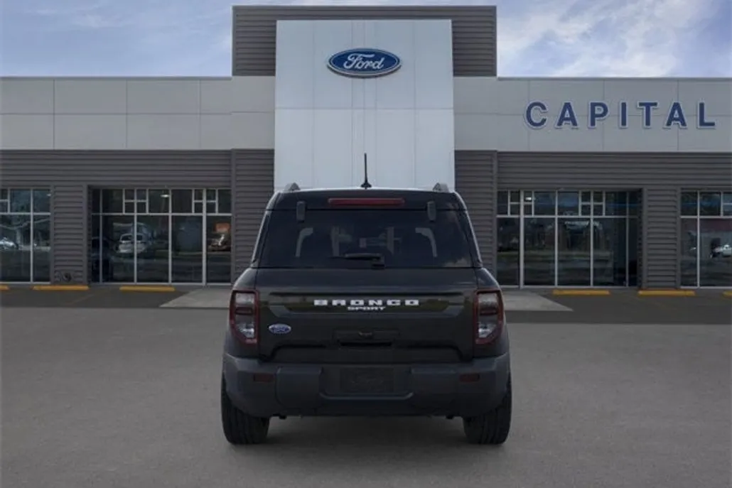 2025 Ford Bronco Sport Outer Banks photo 1