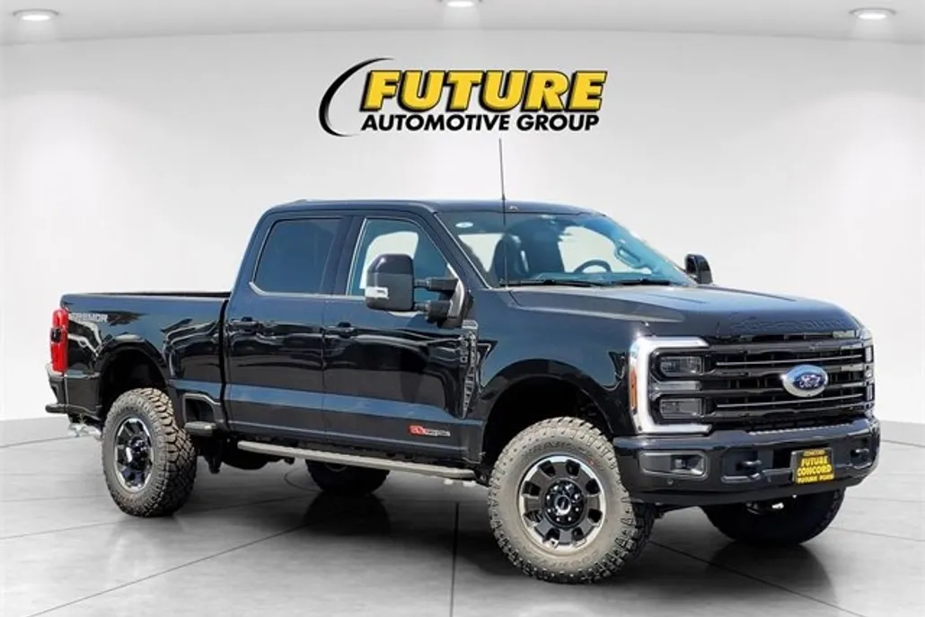 2025 Ford F-350 Platinum photo 1