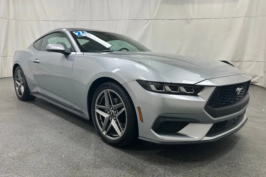 2024 Ford Mustang EcoBoost photo 1
