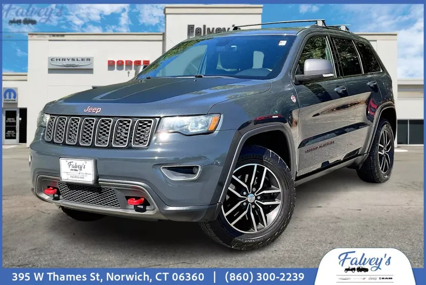 2017 Jeep Grand Cherokee Trailhawk photo 1