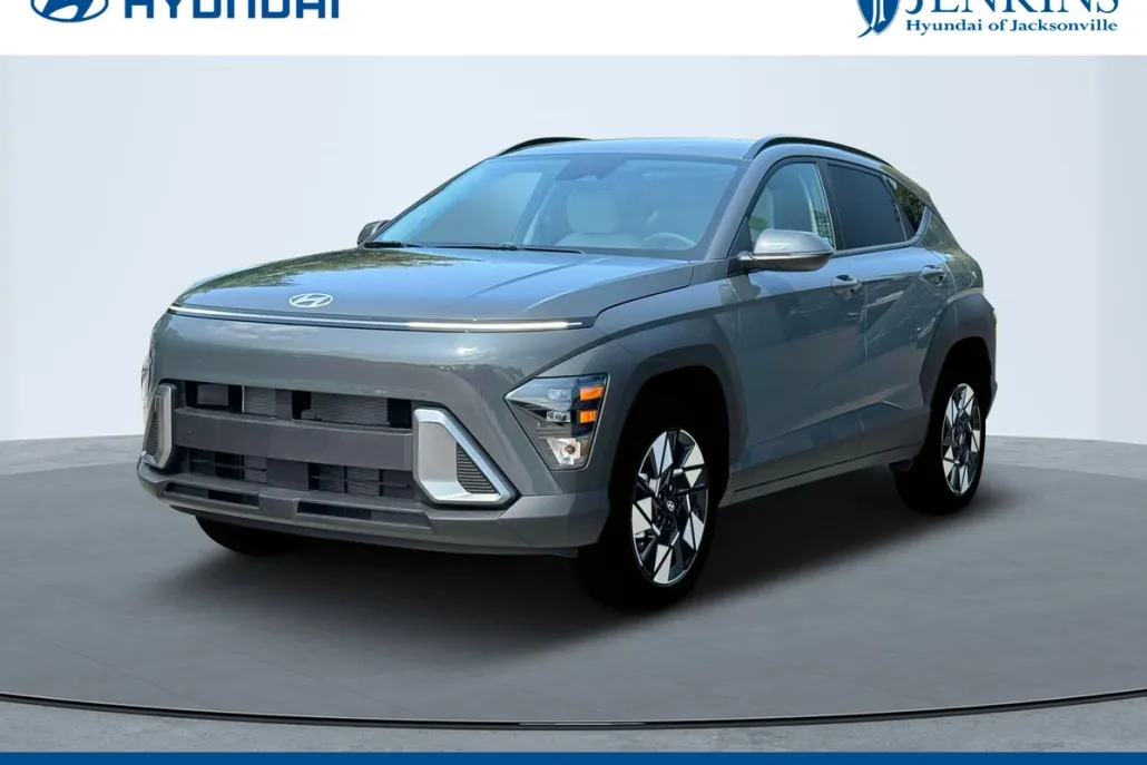2025 Hyundai Kona SEL photo 1