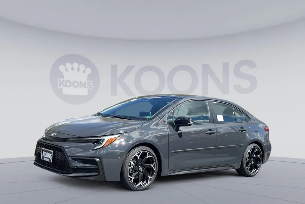 2025 Toyota Corolla SE photo 1
