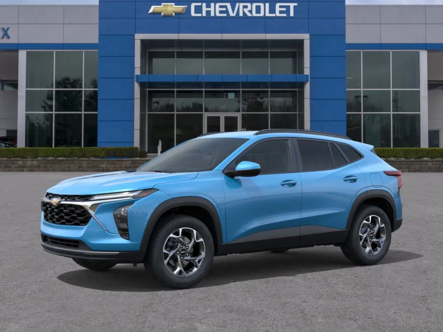 2025 Chevrolet Trax LT photo 1