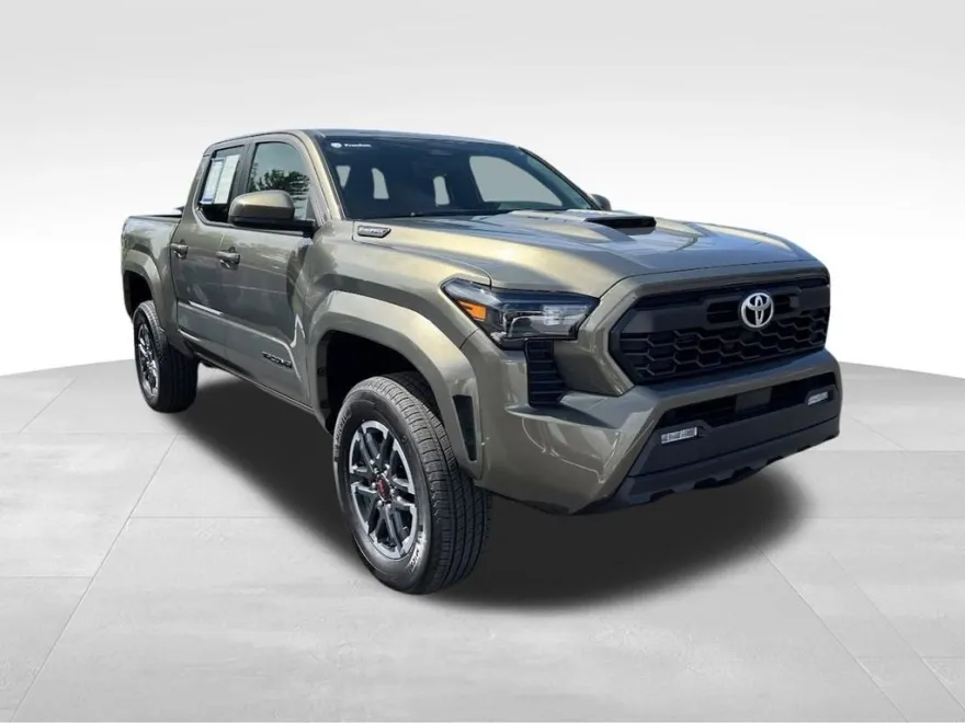 2024 Toyota Tacoma TRD Sport photo 1