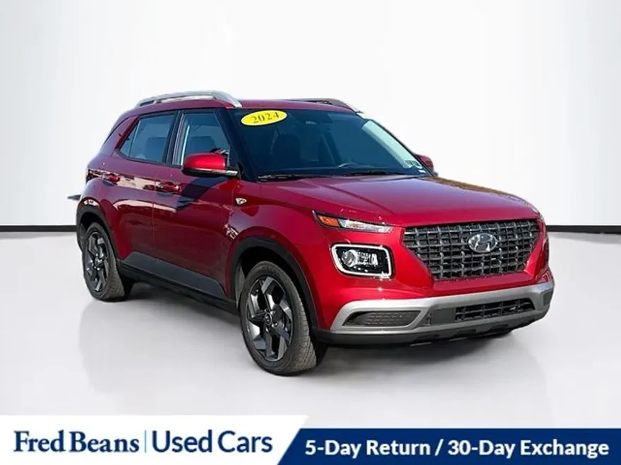 2024 Hyundai Venue Limited photo 1
