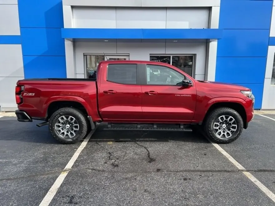 2026 Chevrolet Colorado Z71 photo 1