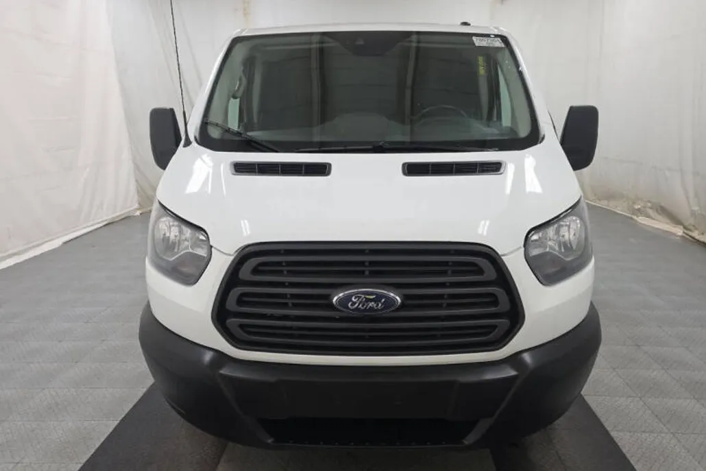 2019 Ford Transit photo 1