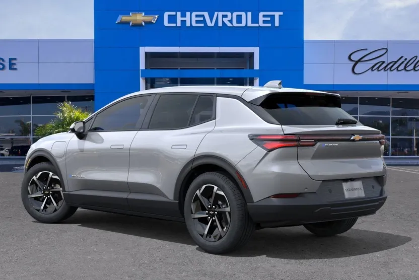 2026 Chevrolet Equinox LT photo 1