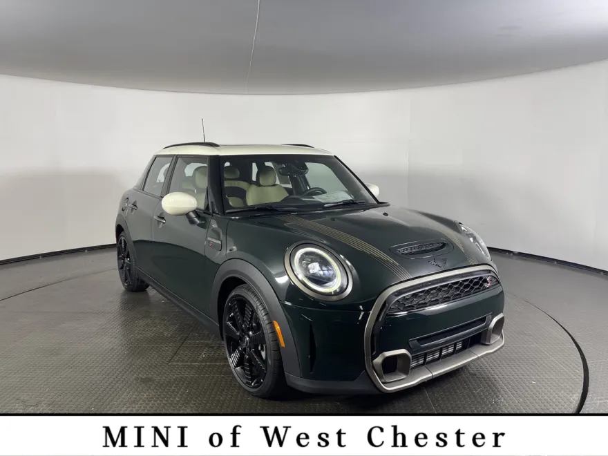 2023 Mini Cooper Hardtop S photo 1