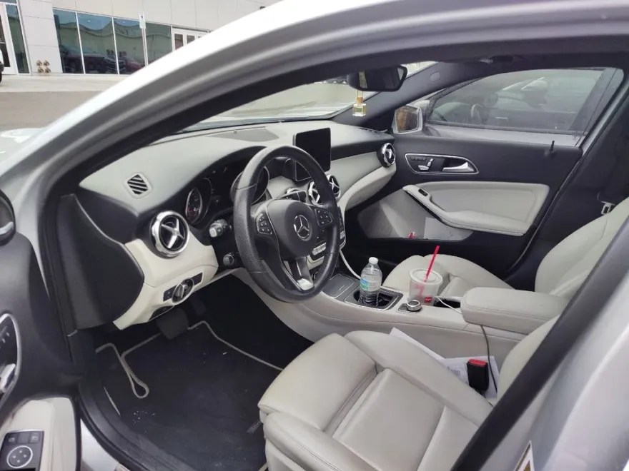 2019 Mercedes Benz GLA 250 4MATIC photo 1