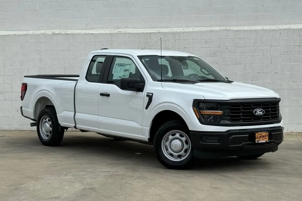 2025 Ford F-150 XL photo 1