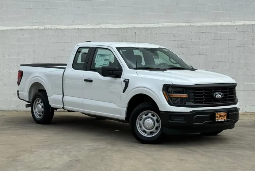 2025 Ford F-150 XL photo 1