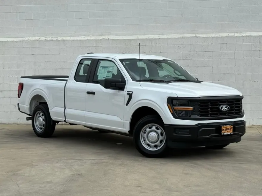 2025 Ford F-150 XL photo 1