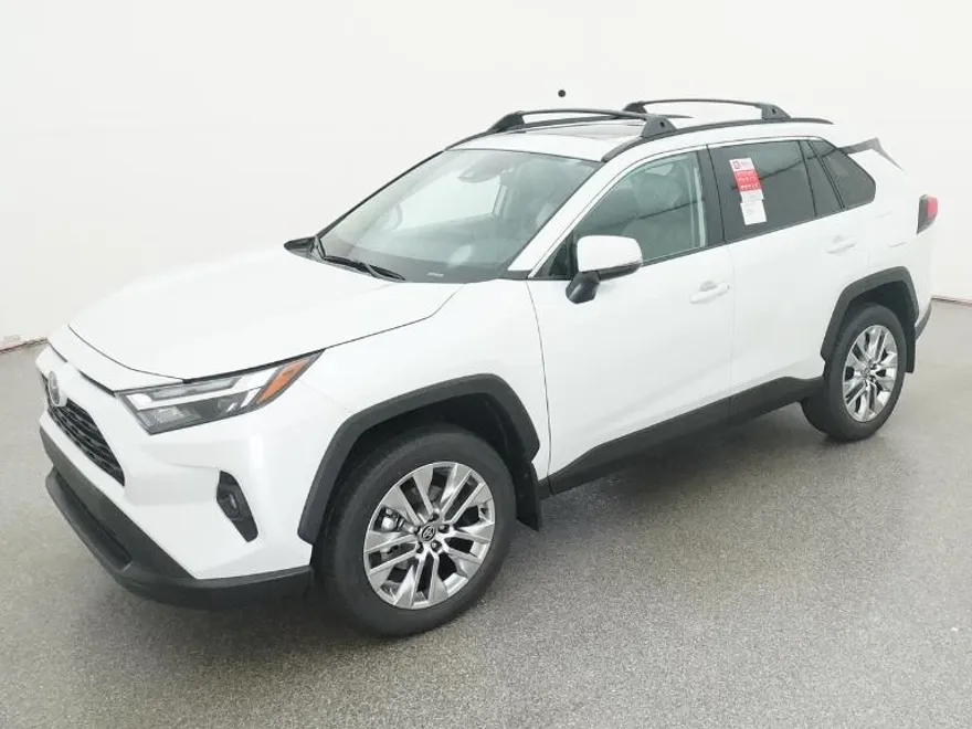 2025 Toyota RAV4 XLE Premium photo 1