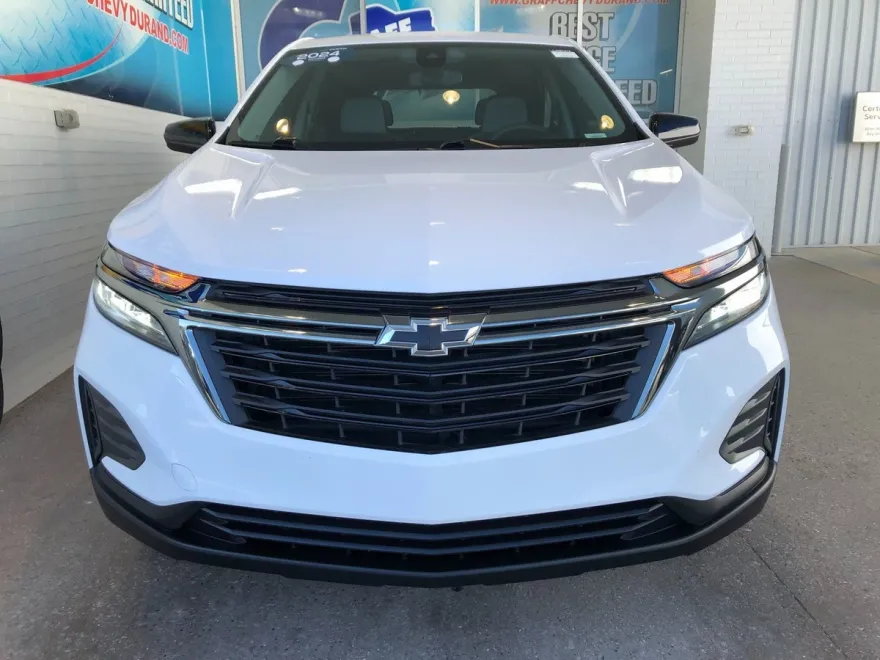2024 Chevrolet Equinox LS photo 1