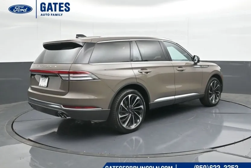 2025 Lincoln Aviator Reserve photo 1