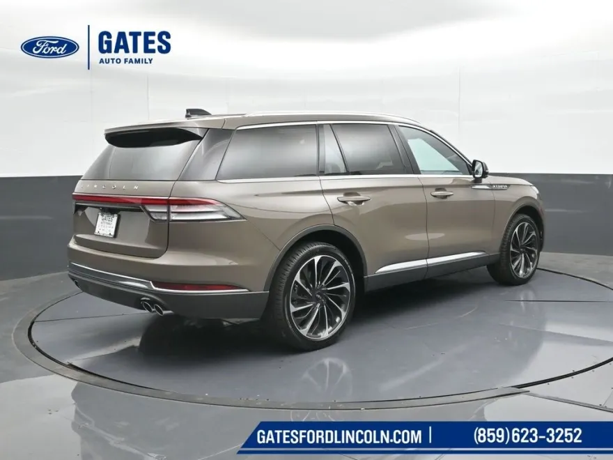 2025 Lincoln Aviator Reserve photo 1