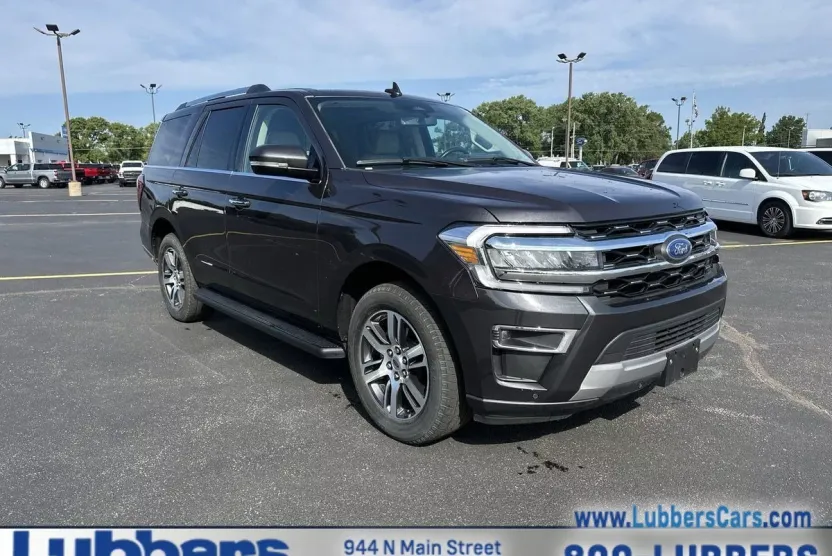 2024 Ford Expedition Limited photo 1
