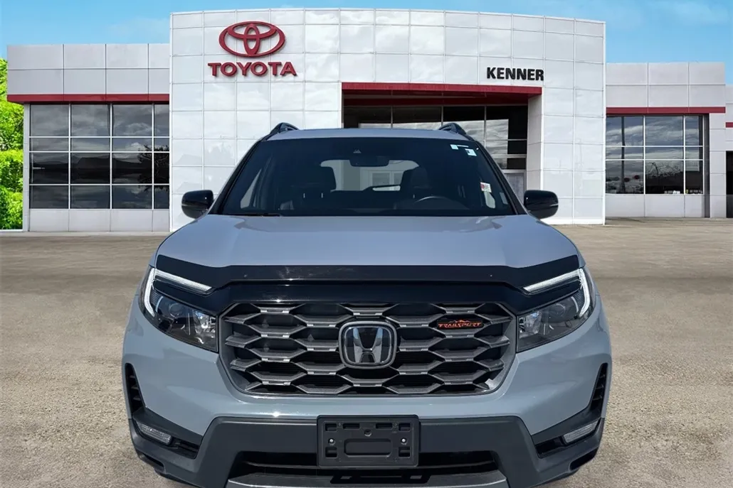 2023 Honda Passport TrailSport photo 1