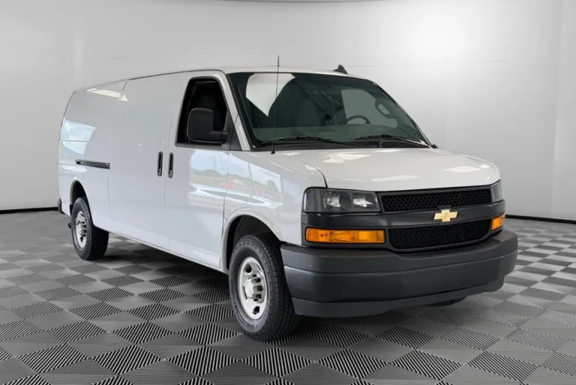 2023 Chevrolet Express 2500 Work Cargo Van photo 1