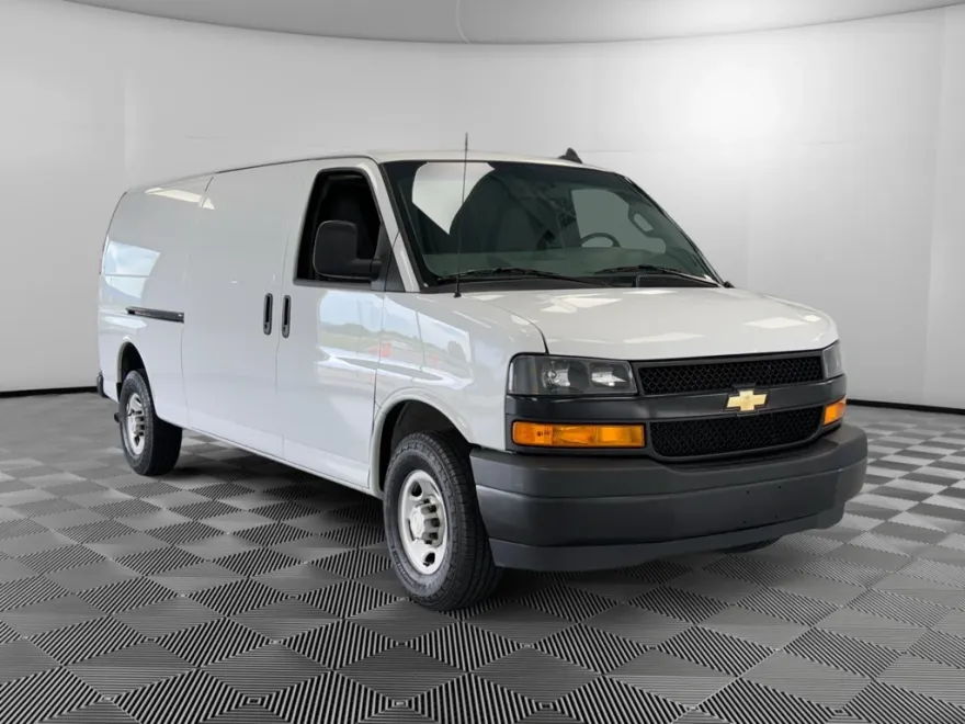 2023 Chevrolet Express 2500 Work Cargo Van photo 1
