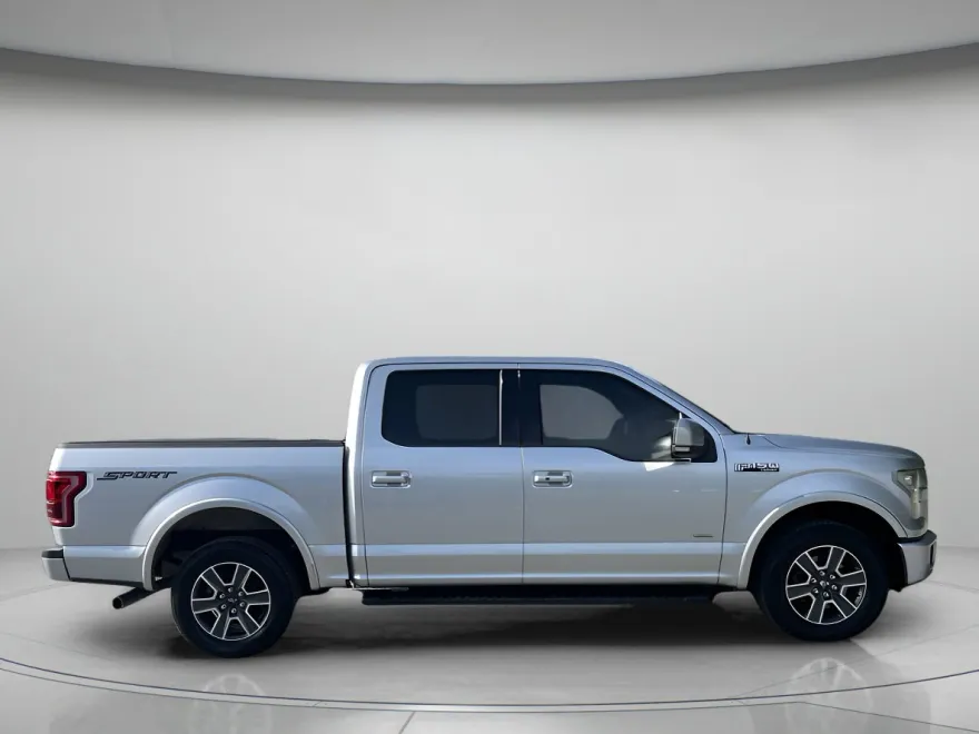 2015 Ford F-150 Lariat photo 1