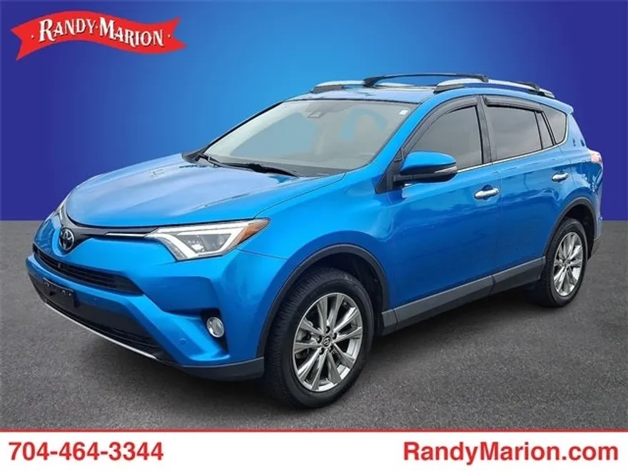 2017 Toyota RAV4 Limited photo 1