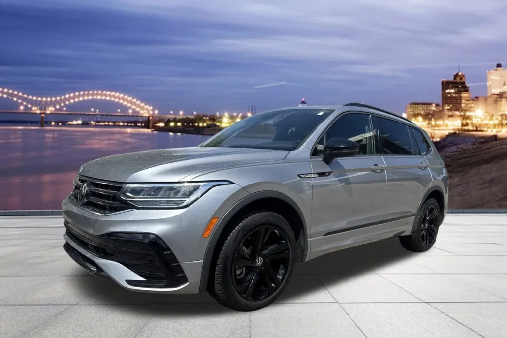 2024 Volkswagen Tiguan SE R-Line Black photo 1