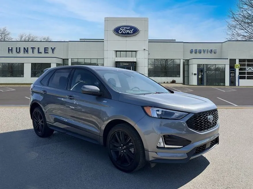 2024 Ford Edge ST photo 1