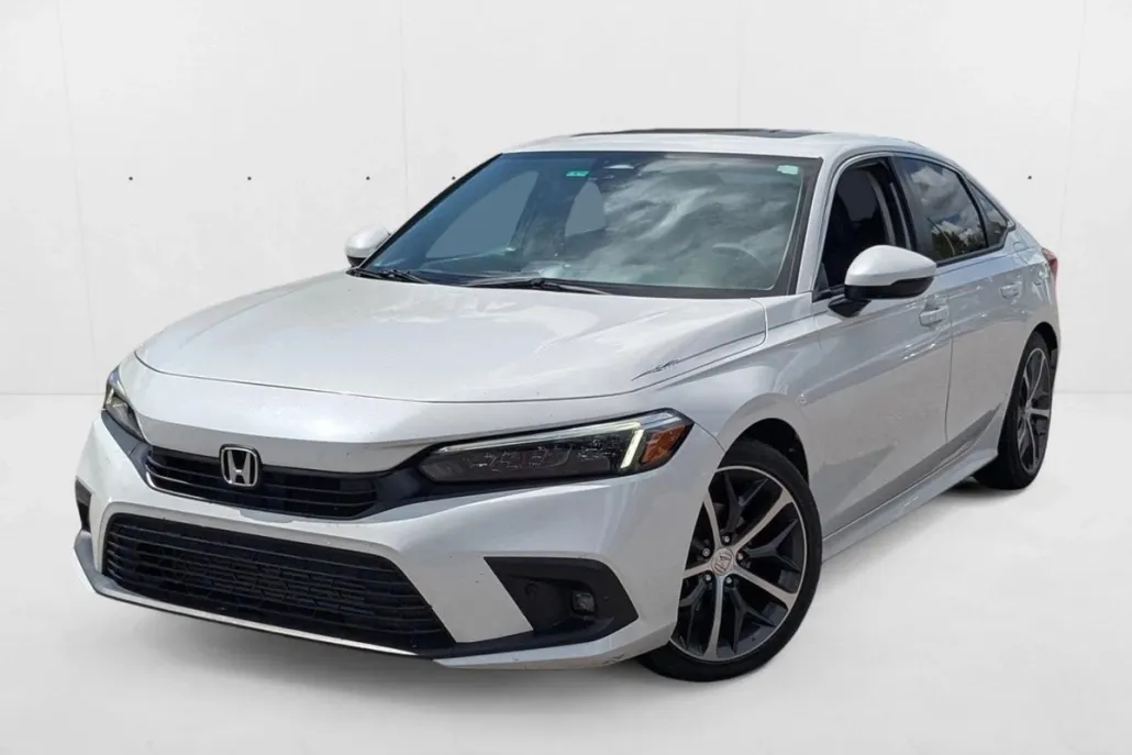 2023 Honda Civic Touring photo 1