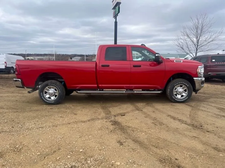 2024 Ram 2500 Tradesman photo 1
