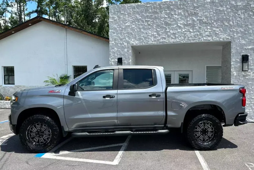 2021 Chevrolet Silverado 1500 LT Trail Boss photo 1
