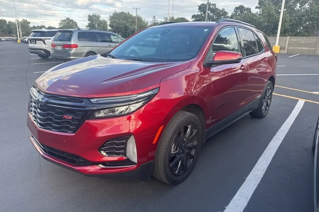 2024 Chevrolet Equinox RS photo 1