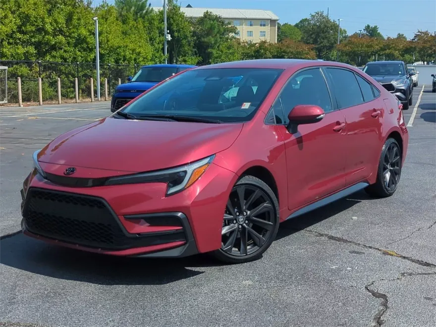 2023 Toyota Corolla SE photo 1