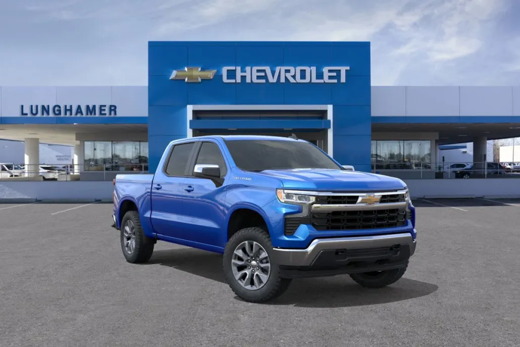 2026 Chevrolet Silverado 1500 LT photo 1