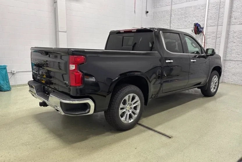 2026 Chevrolet Silverado 1500 LTZ photo 1